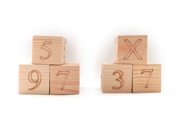 Деревянные кубики «Цифры и знаки»