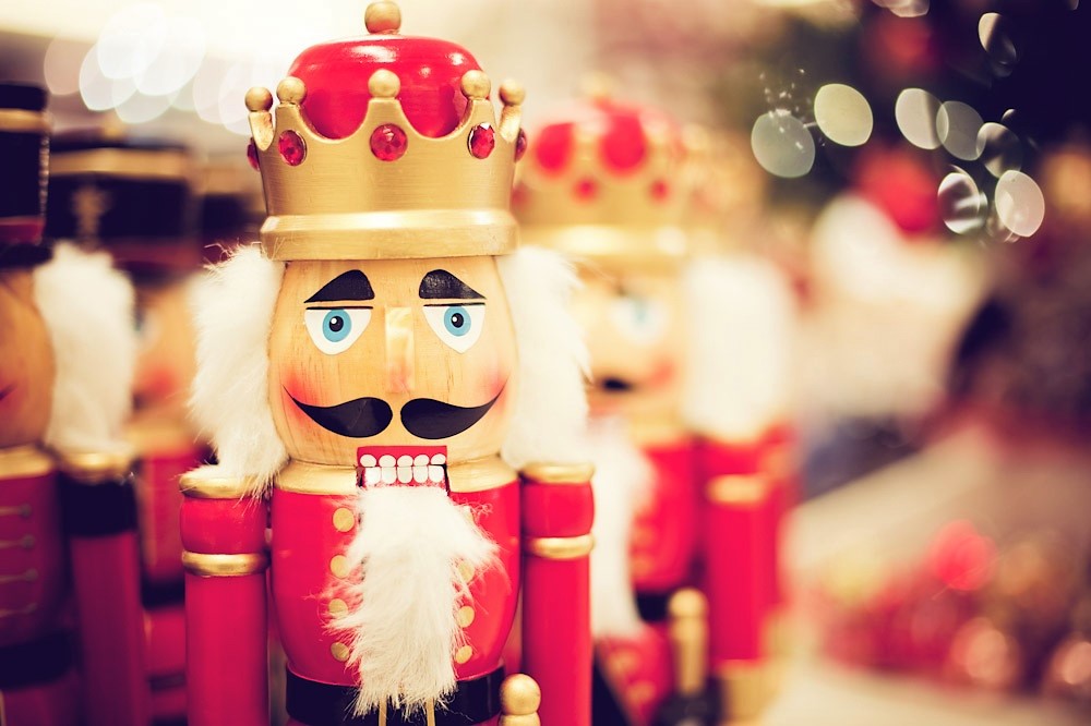 Щелкунчик — игрушка с новогодней историей