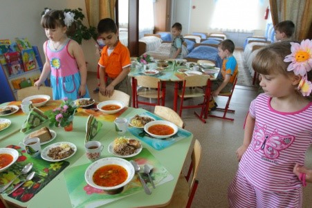 «Народный контроль» помогает решать проблемы благоустройства детских садов.