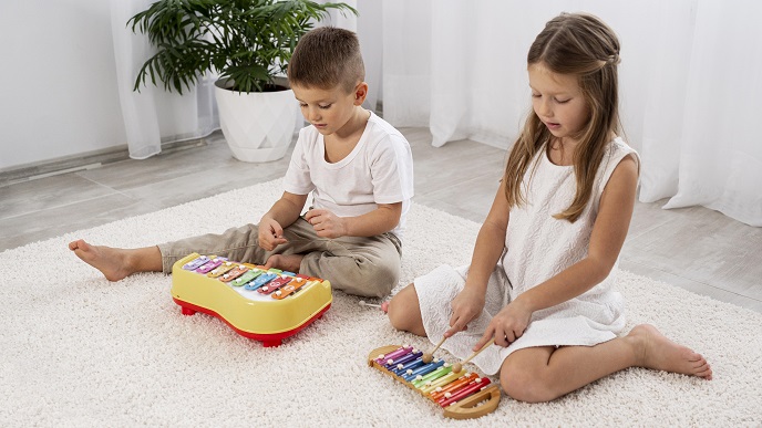 Дети и ксилофоны
