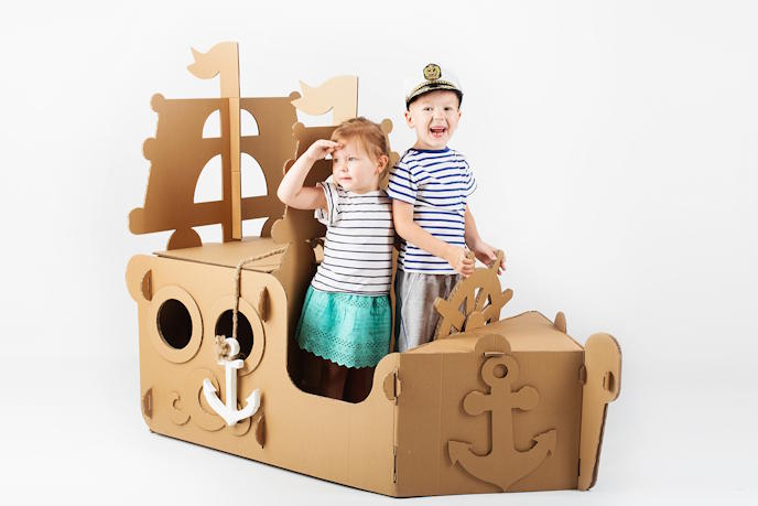 Большой картонный корабль Большой картонный корабль