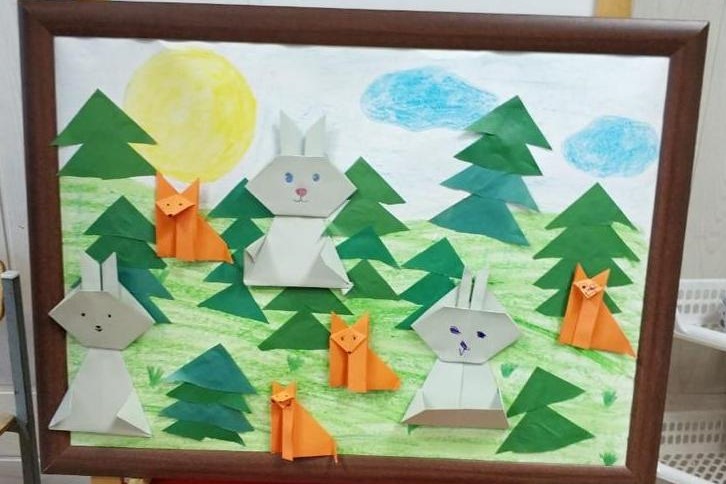 Оригами ёлочки, зайчики и лисички