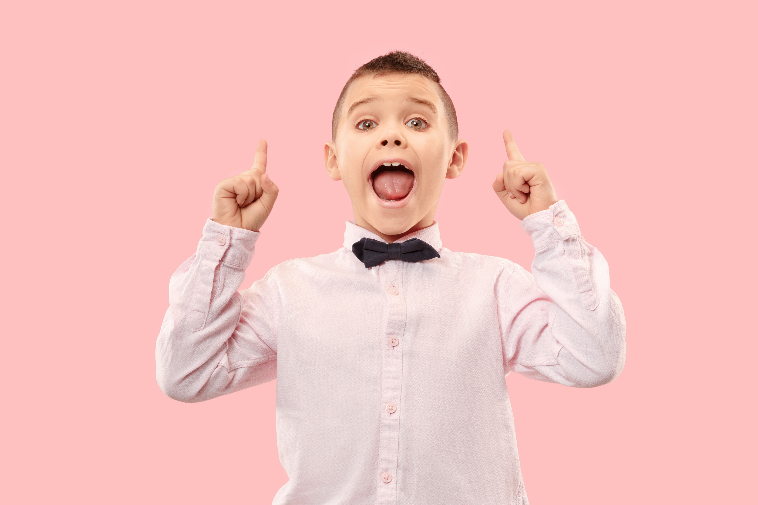 8 young-casual-boy-shouting-shout-crying-emotional-teen-screaming-pink-studio-background-male-half-length-portrait.jpg