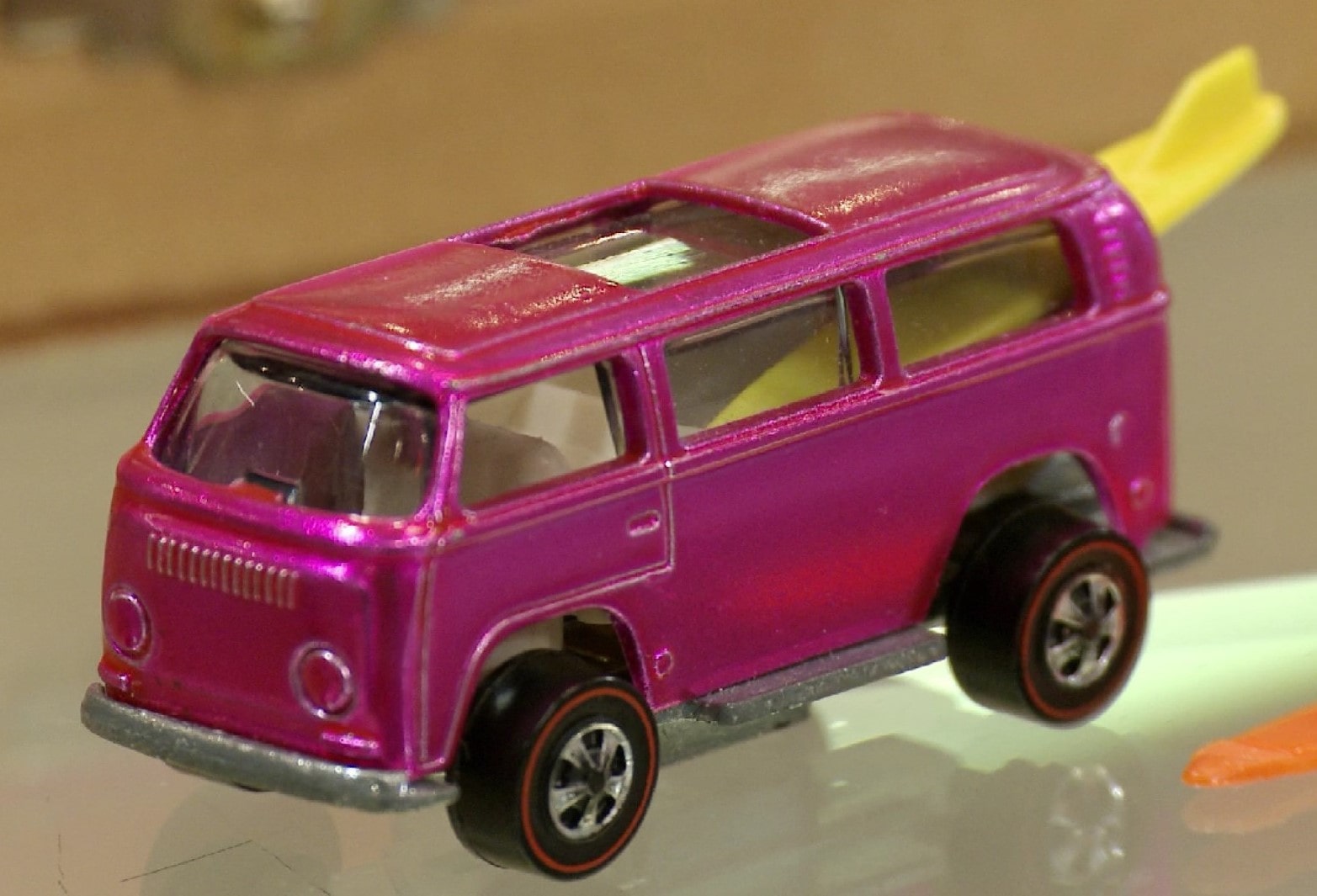 Volkswagen розовый