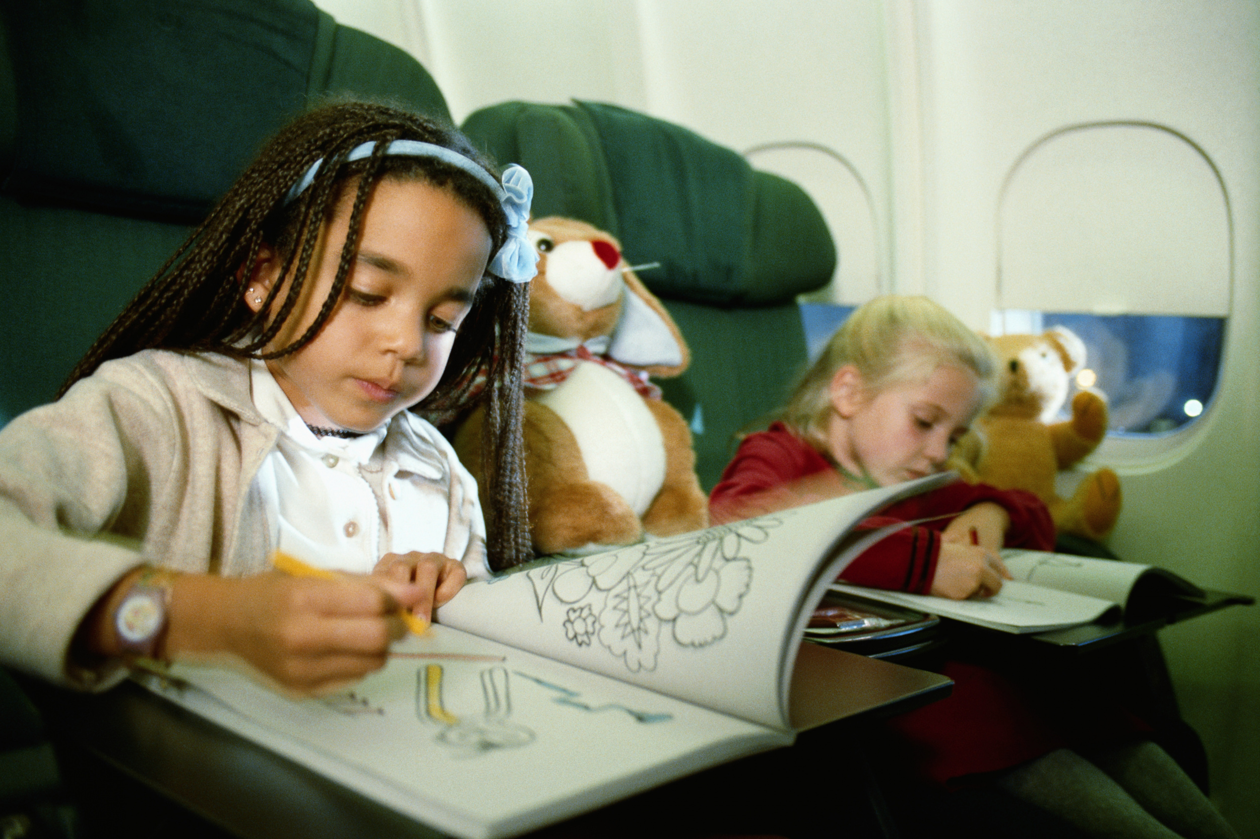 Дети в самолете