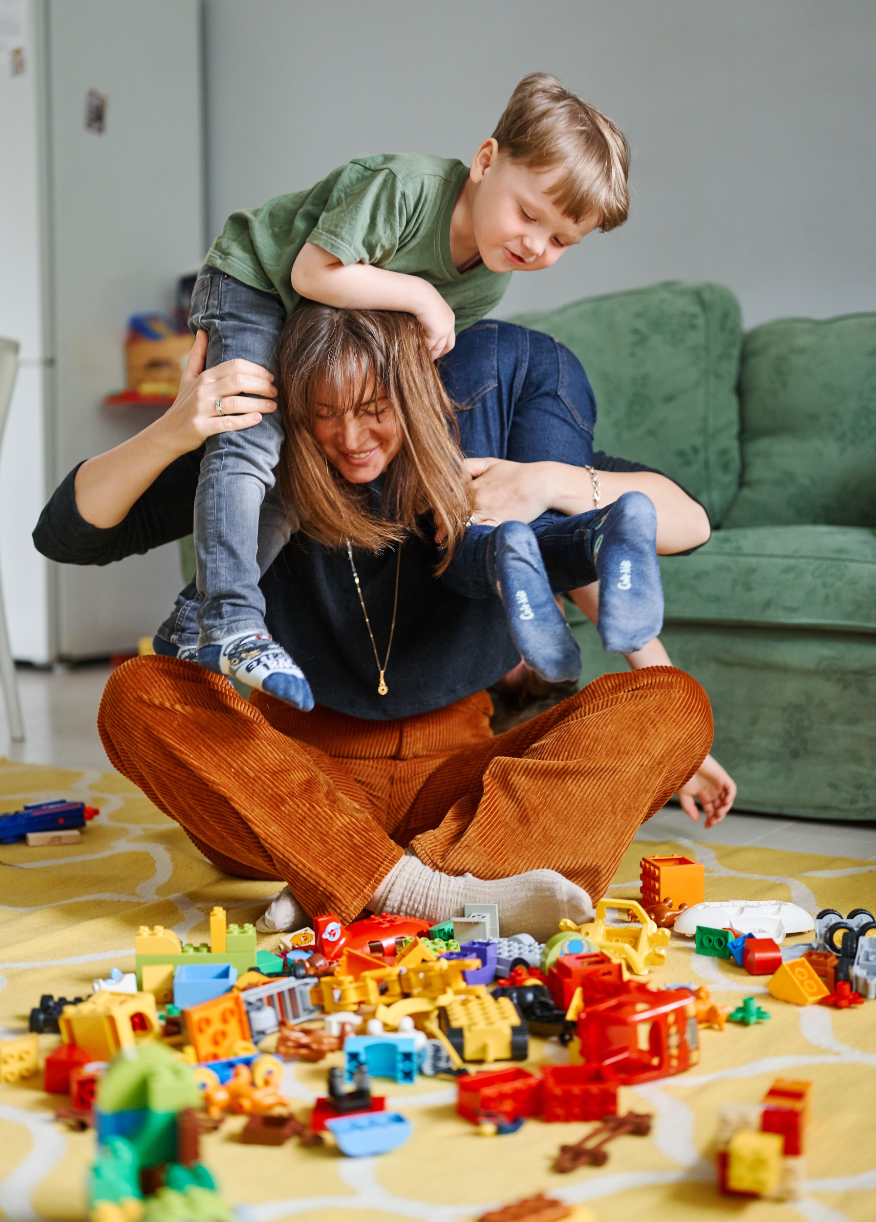 1 mother-with-children-embracing-having-fun-laughing-home-parent-with-sons-spending-time-together.jpg 1 mother-with-children-embracing-having-fun-laughing-home-parent-with-sons-spending-time-together.jpg