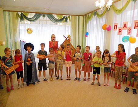 Сценарий праздника ко Дню космонавтики в подготовительной группе детского сада