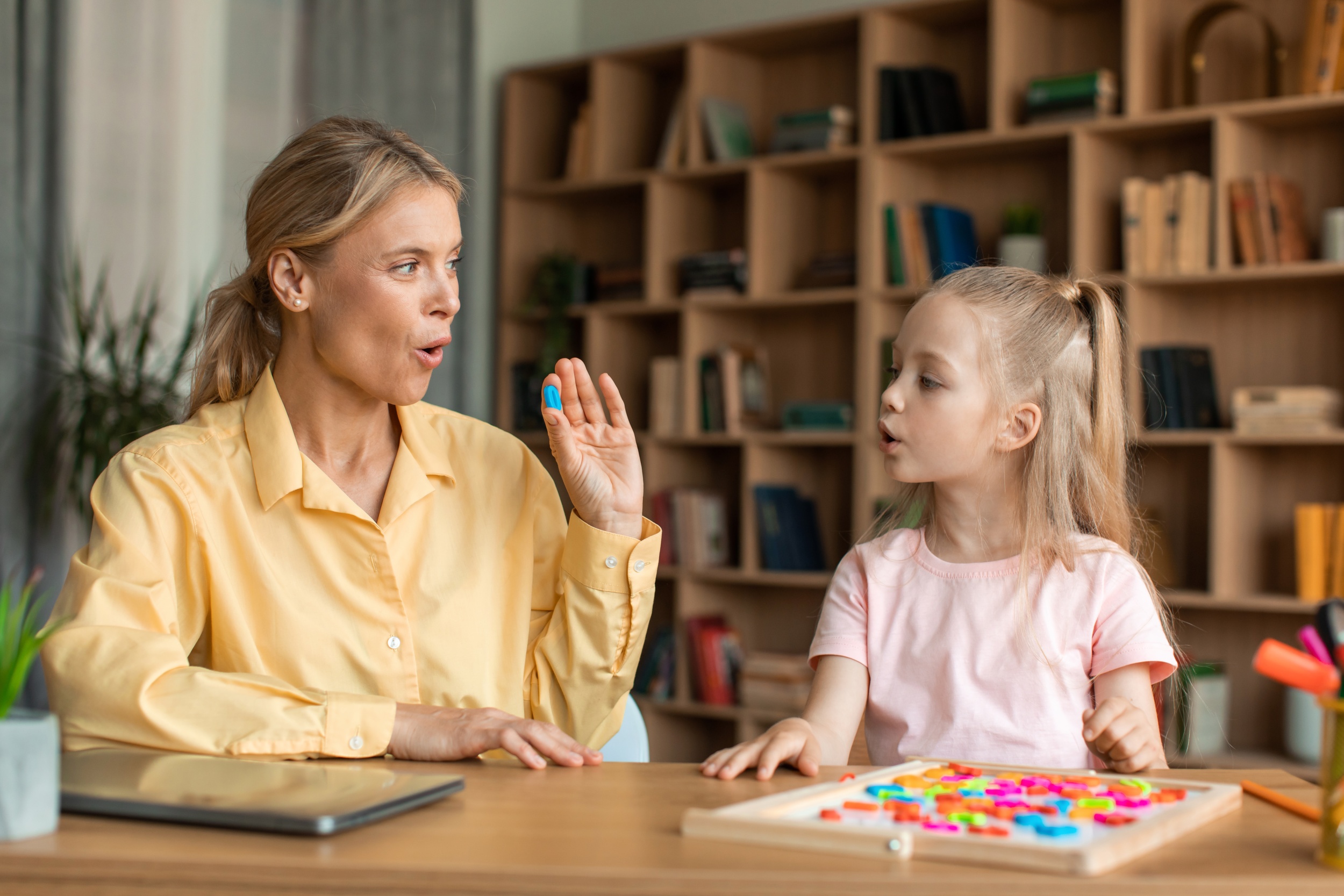 1 caring-mother-teaching-small-preschool-child-daughter-pronouncing-words-letters-correctly.jpg 1 caring-mother-teaching-small-preschool-child-daughter-pronouncing-words-letters-correctly.jpg