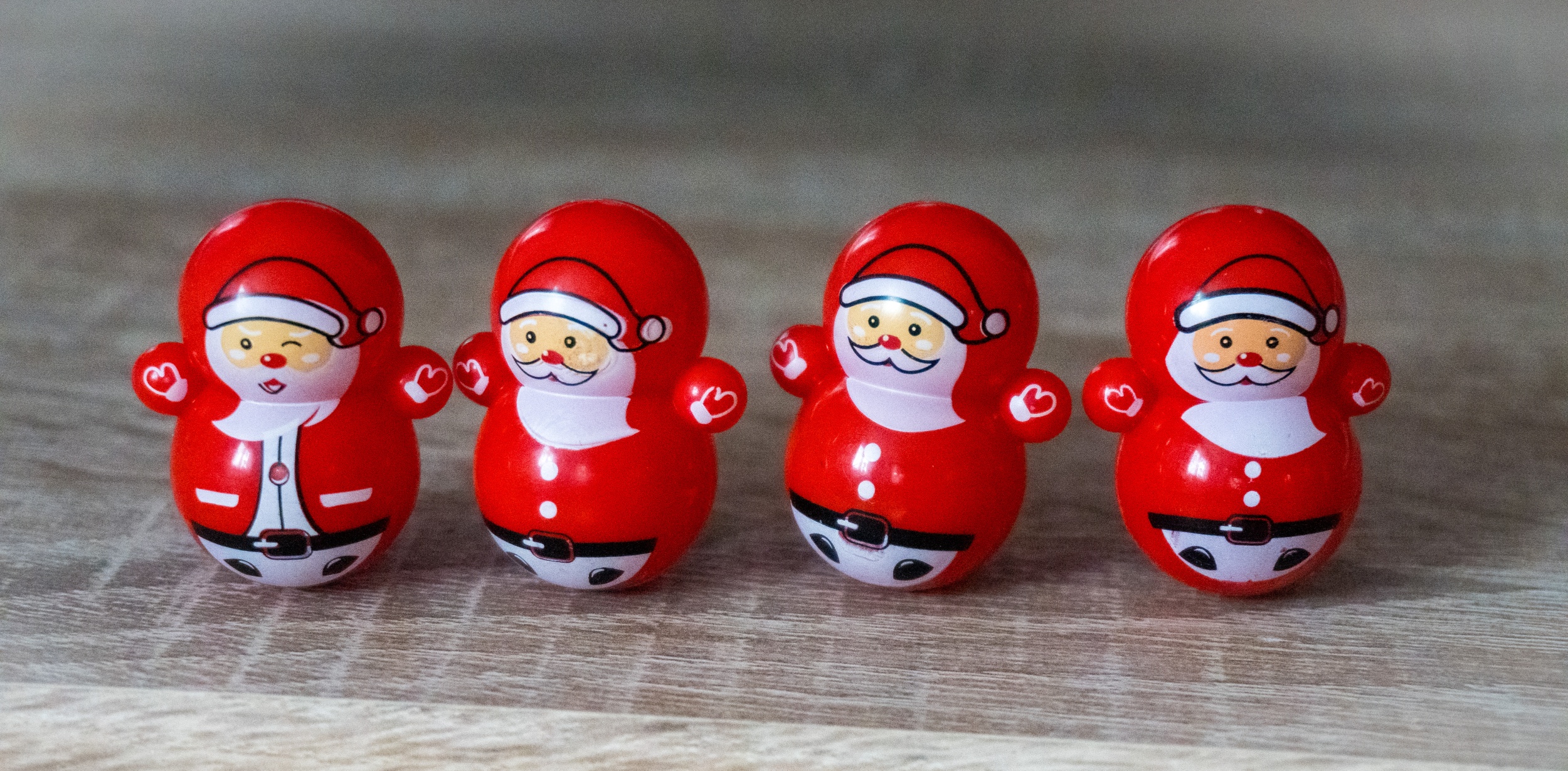 5 four-little-santa-toys-christmas-working-reading-letters-prepare-gifts.jpg 5 four-little-santa-toys-christmas-working-reading-letters-prepare-gifts.jpg