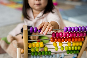 Как выбрать образовательные игрушки для детей от 5 до 10 лет: советы от профессионала