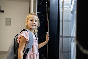 Правила поведения ребёнка в лифте