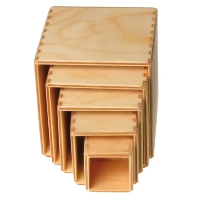 Деревянный сортировщик «Коробочки» 10х10 см, Grimm's