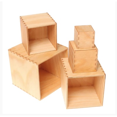 Деревянный сортировщик «Коробочки» 15х15 см, Grimm's